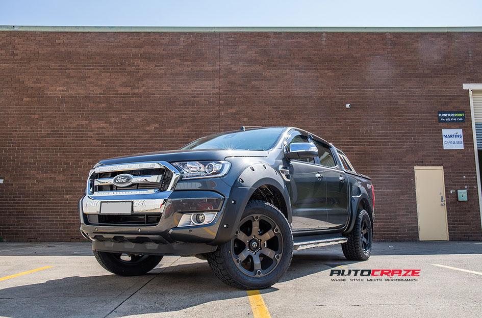 FORD RANGER BEAST BLACK MACHINED WITH DARK TINT